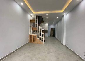 Bán nhà q4 hẻm ba gác cách hẻm xe tải vài bước chân 51m2 chỉ 6ty6