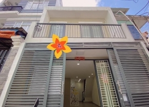Nhà đẹp Ngô Quyền P6 Q10. DT 32m2. Giá 5,5 tỷ