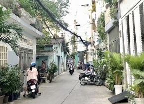 Chính chủ gửi bán nhiều căn nhà KV Q10. Giá chỉ từ 4 - 5 tỷ