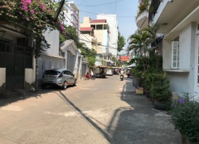 Nhà chính chủ cần bán hẻm xe tải đường Hòa Hưng P12 Q10. DT 35m2 1T 2L. Giá chỉ 5,49 tỷ