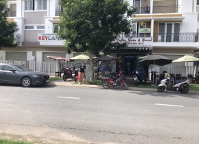 BÁN NHÀ 2 MT ĐƯỜNG 52M KHU LOVERA PARK